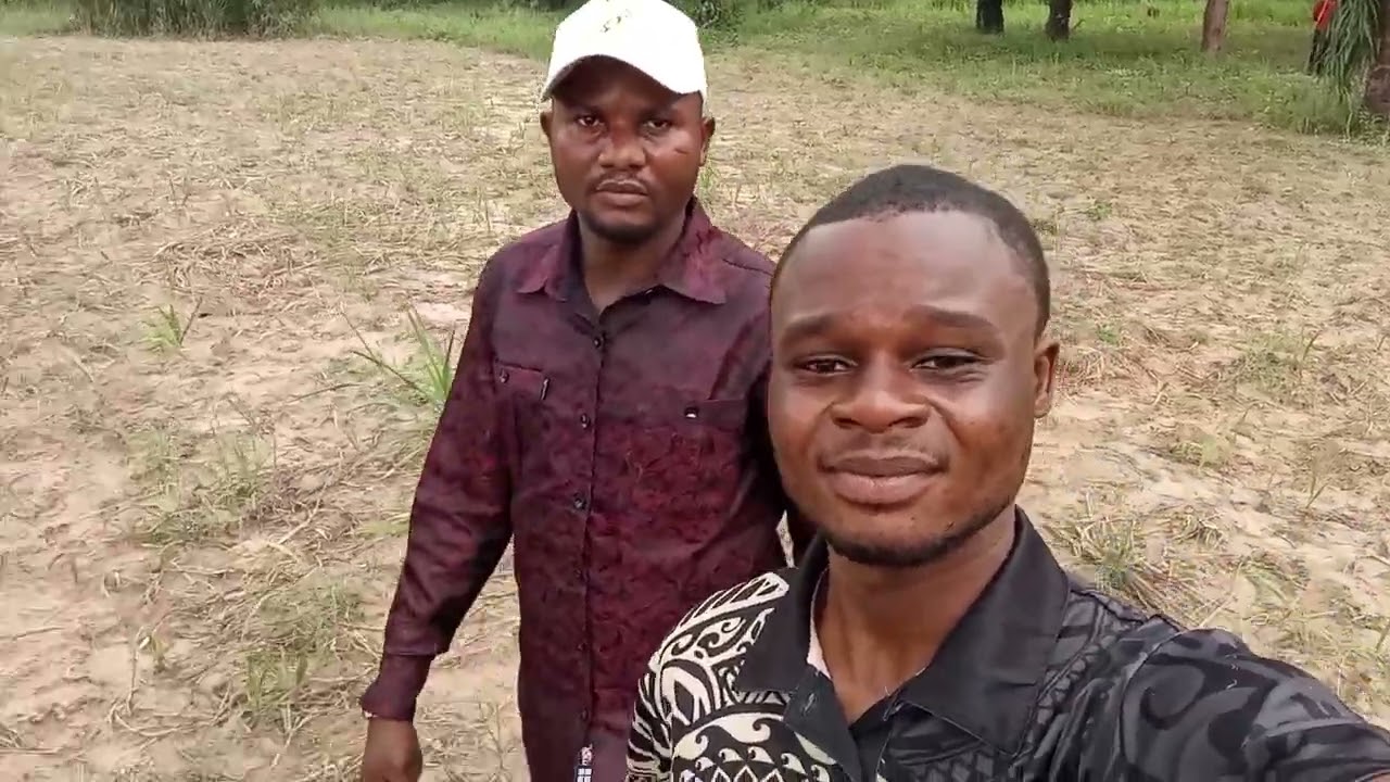 VISITE AU MAUSOLÉE DU FEU APÔTRE FÉLICIEN ILUNGA MULAMBA 