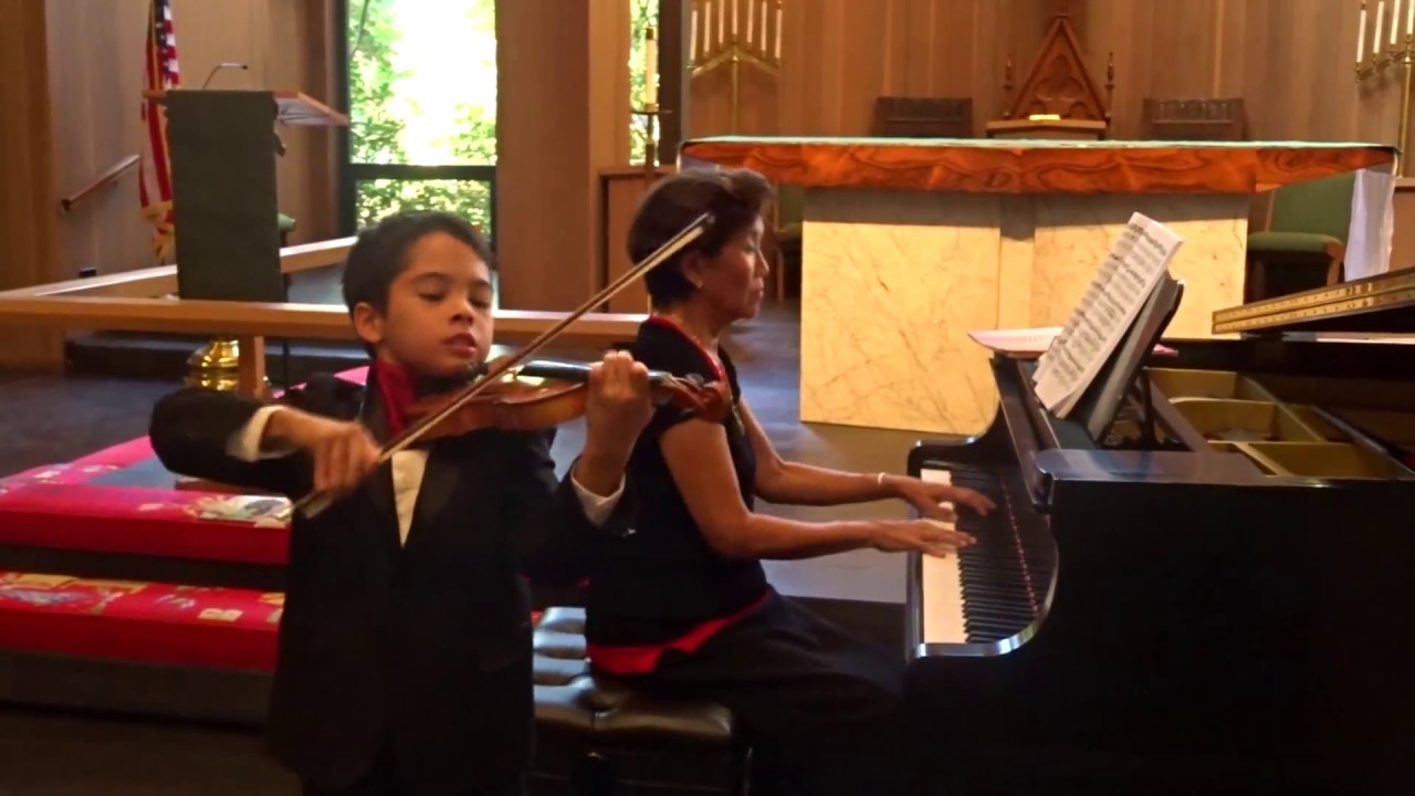Kreisler - Praeludium & Allegro by 9-year-old violinist