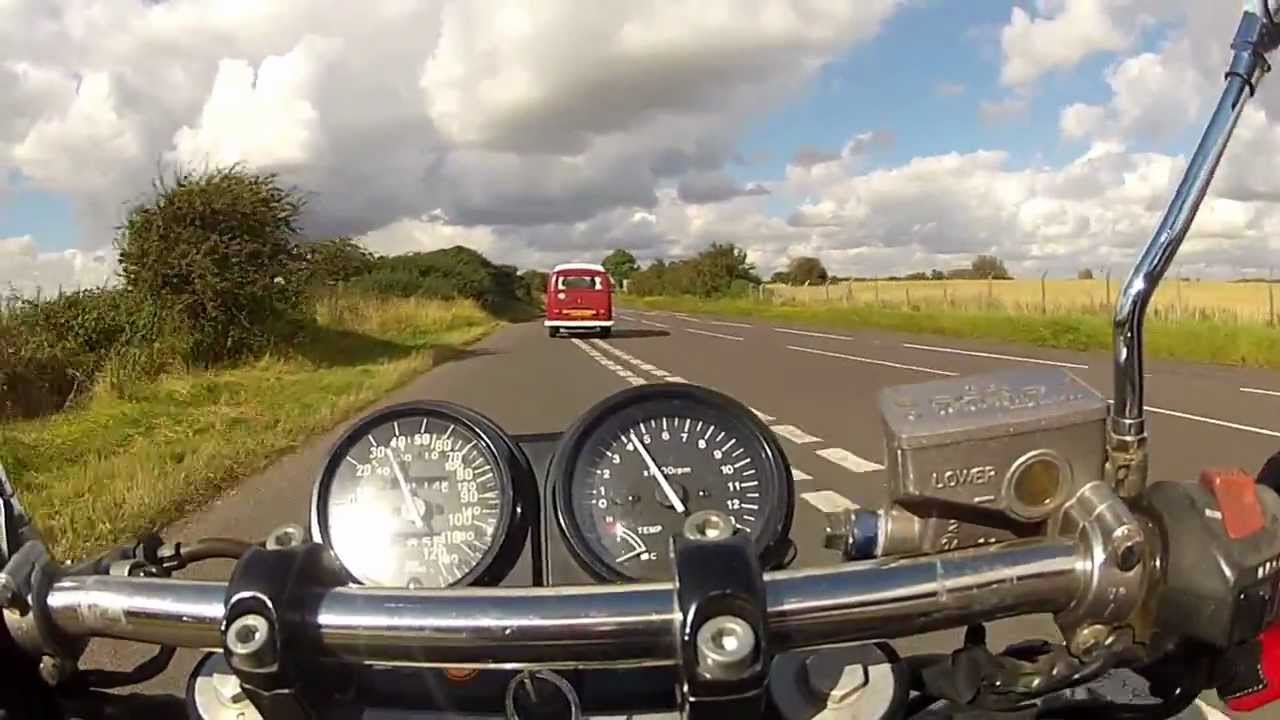 GoPro HD HERO 2 Test, Tank mounted suction cup. Honda CB1 (NC27)