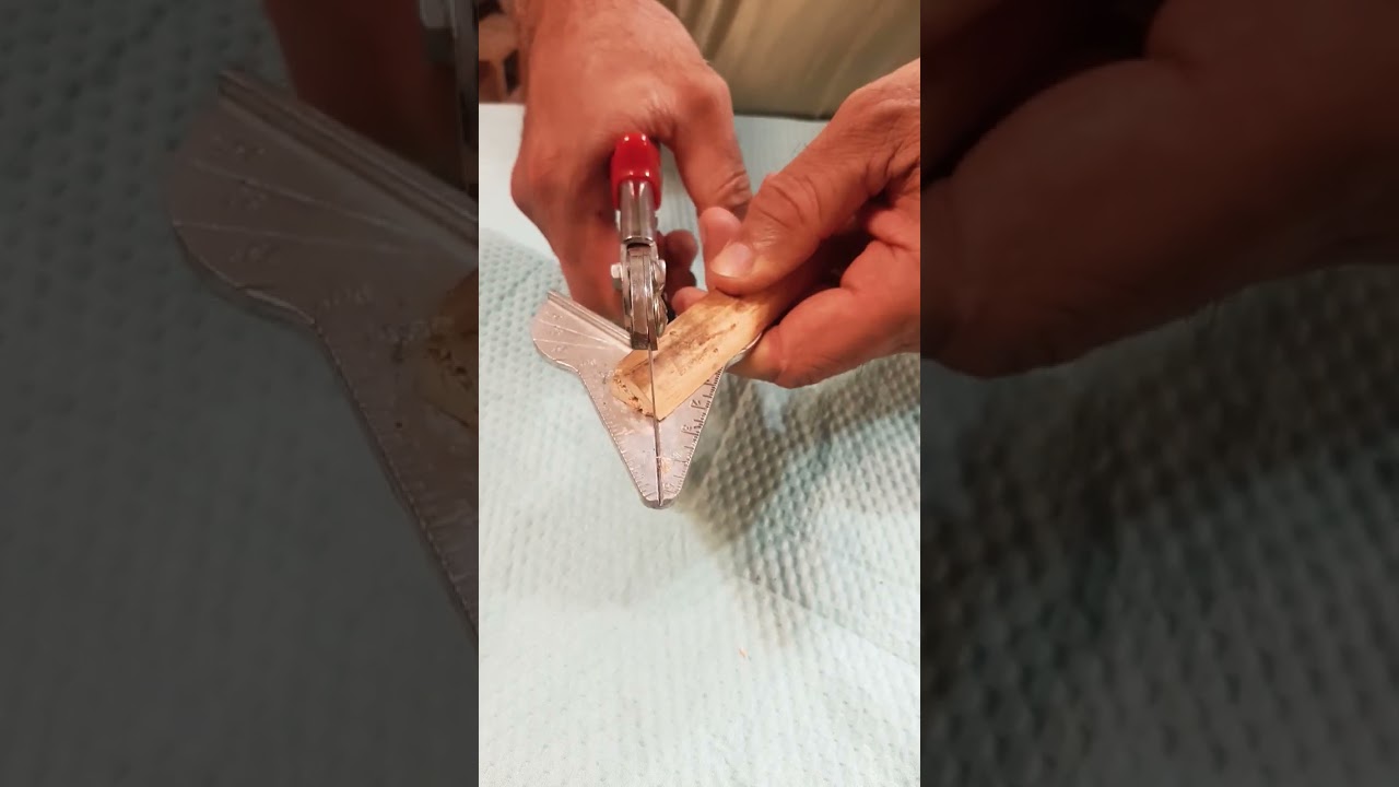 How Miter Shears - 45 To 135 Degree Multi Angle Trim Cutter works #bababuilder #shorts