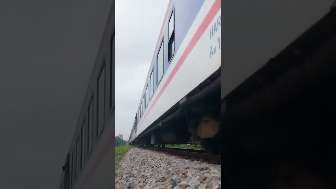 🇻🇳#SE2 in #QuangNgai (1) #TruongXuan Bridge #VietnamRailway #VNR #ベトナム鉄道 #クアンガイ 2024.3.7