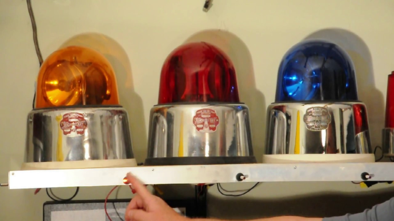 Federal Sign and Signal Model 17 Collection