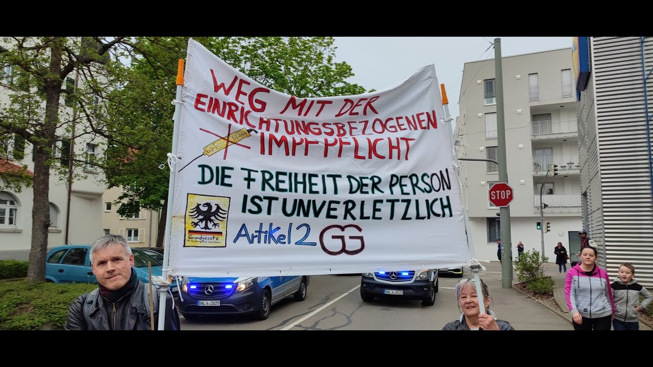 Ulm,  06. 05. 2022  Spaziergänger  besuchen mal wieder die Weststadt
