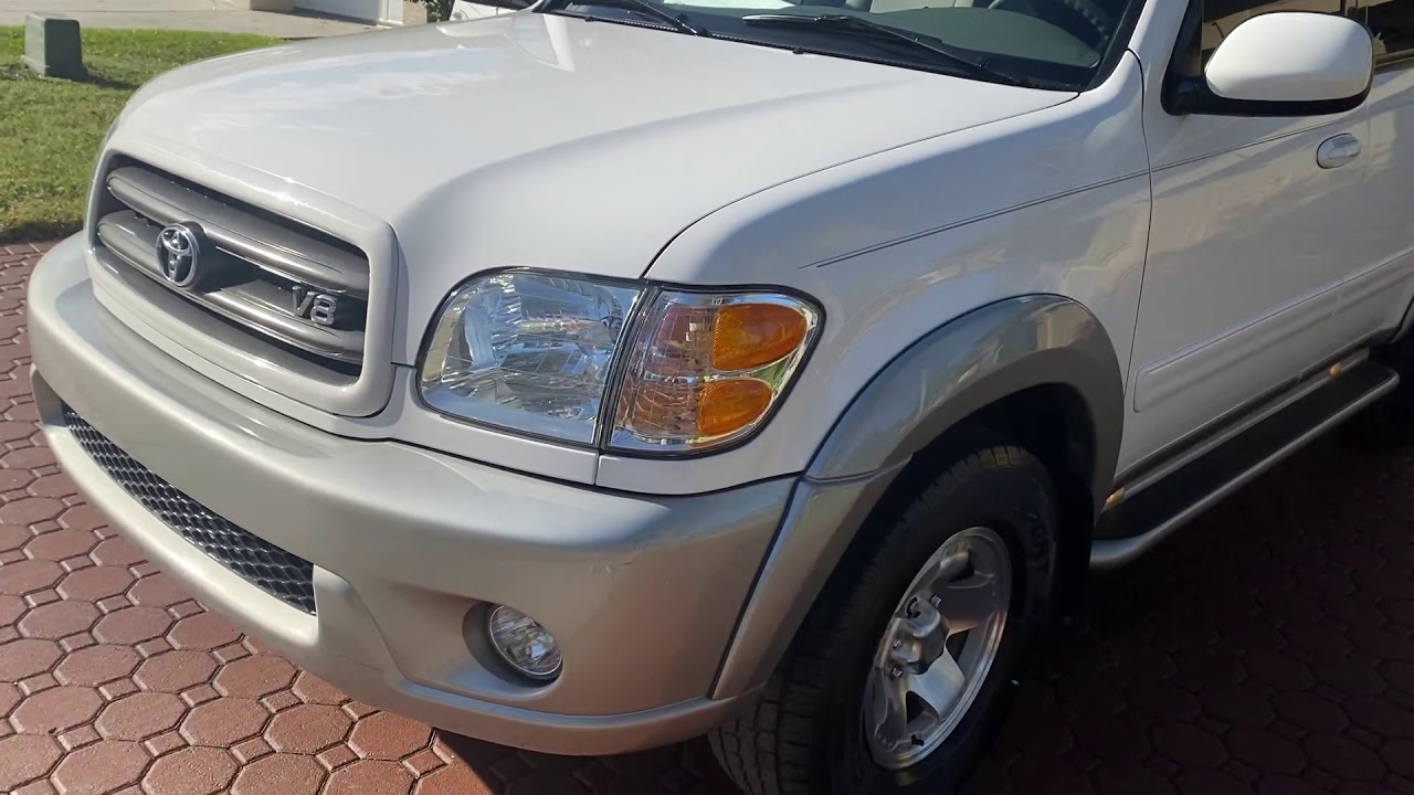 03 Toyota Sequoia SR5 2WD V-8 THAT IS LIKE 