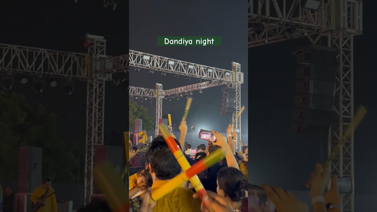 Dandiya night in gurgaon #trendingshorts #gurgaon #delhi #navratri #dandiyanights #dandiya