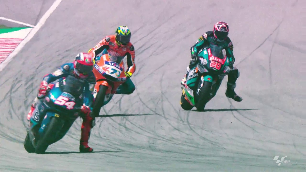 Moto2 / Moto3 2018 Best Overtakes #MotoGP