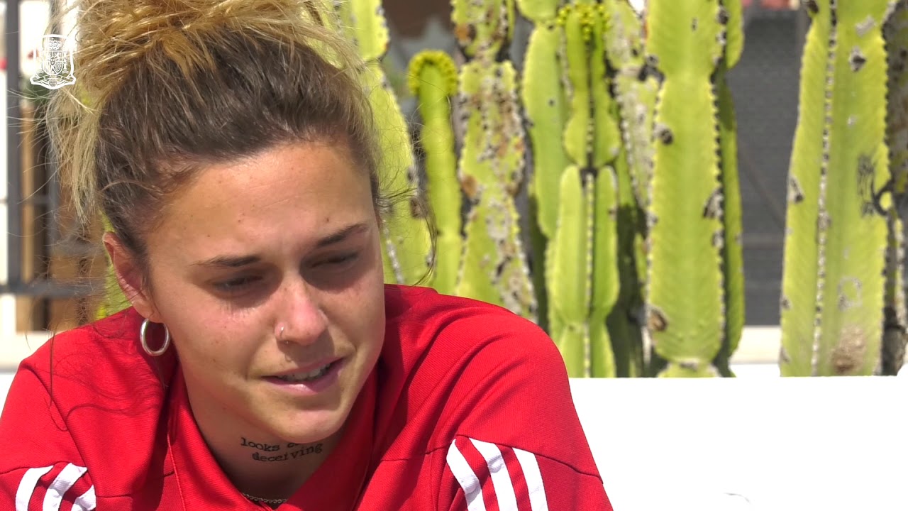 Conoce a Mapi León, la retratista de la Selección