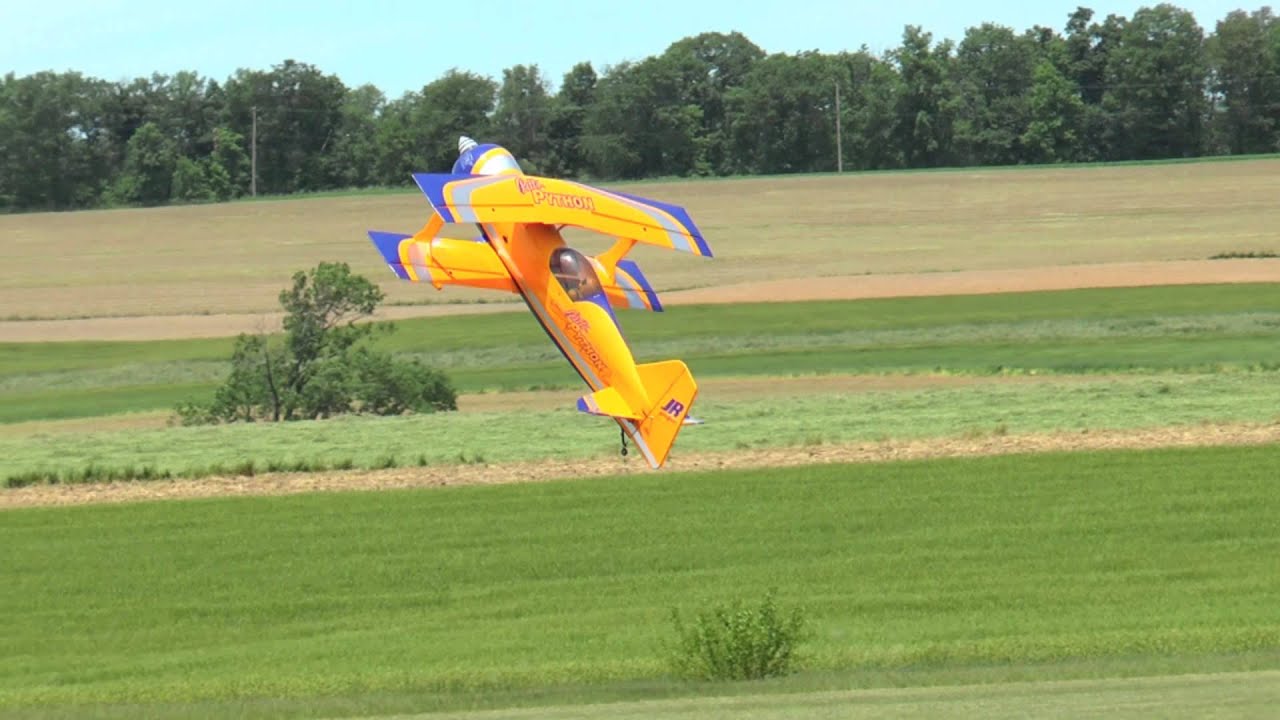 Panasonic AG-AC90 Review - Autofocus and Stabilization Test