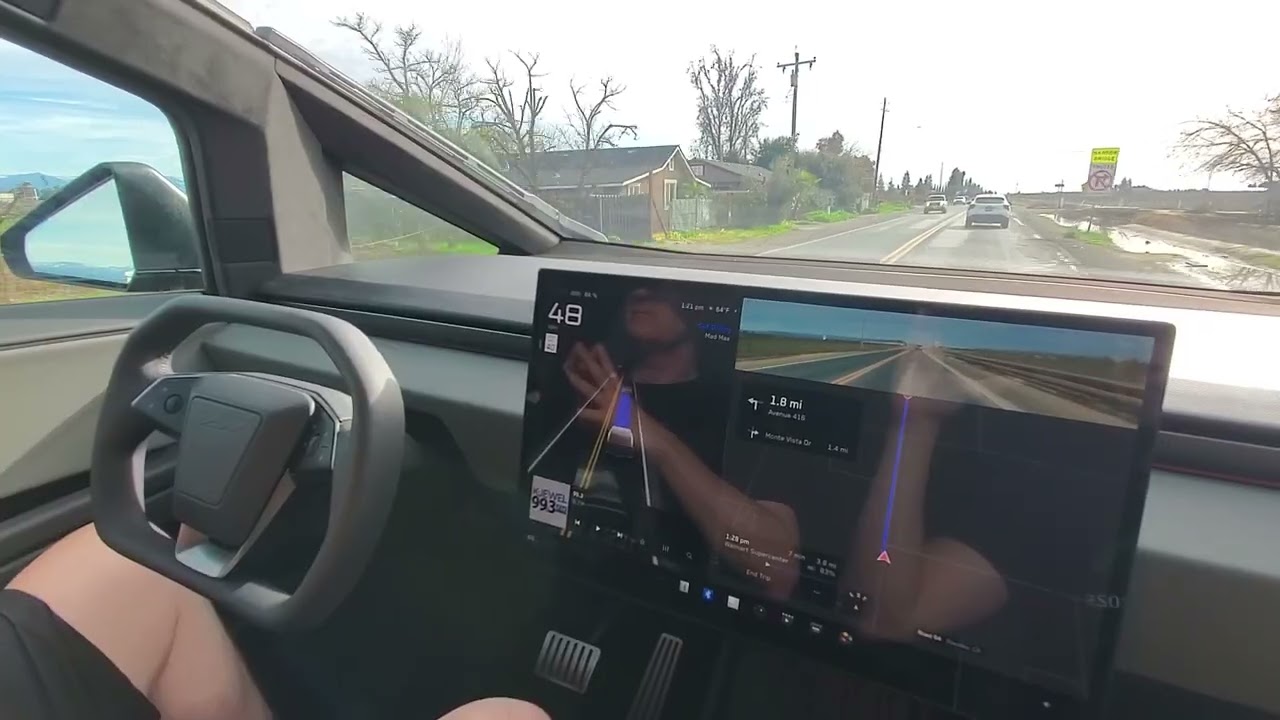 Cybertruck и FSD в действии!