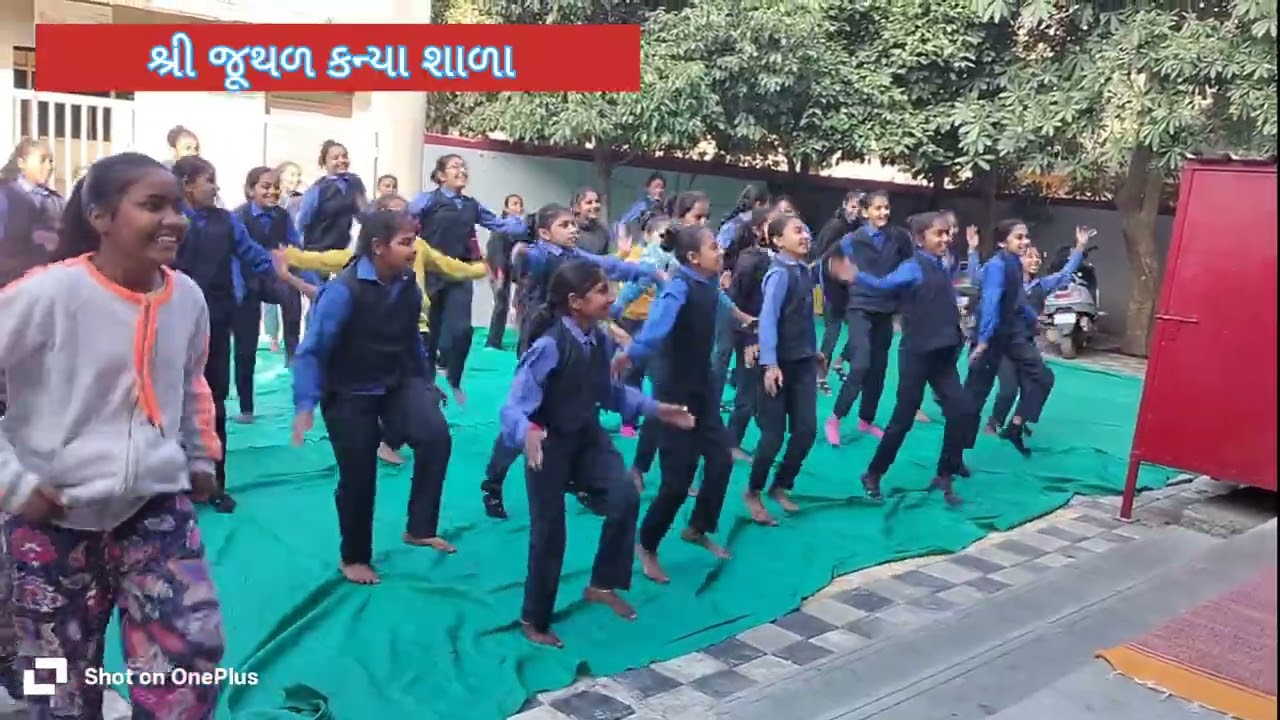 DOING EXERCISES WITH MUSIC...#exercise #music #baglessday #enjoy #exploremore #explorepage 