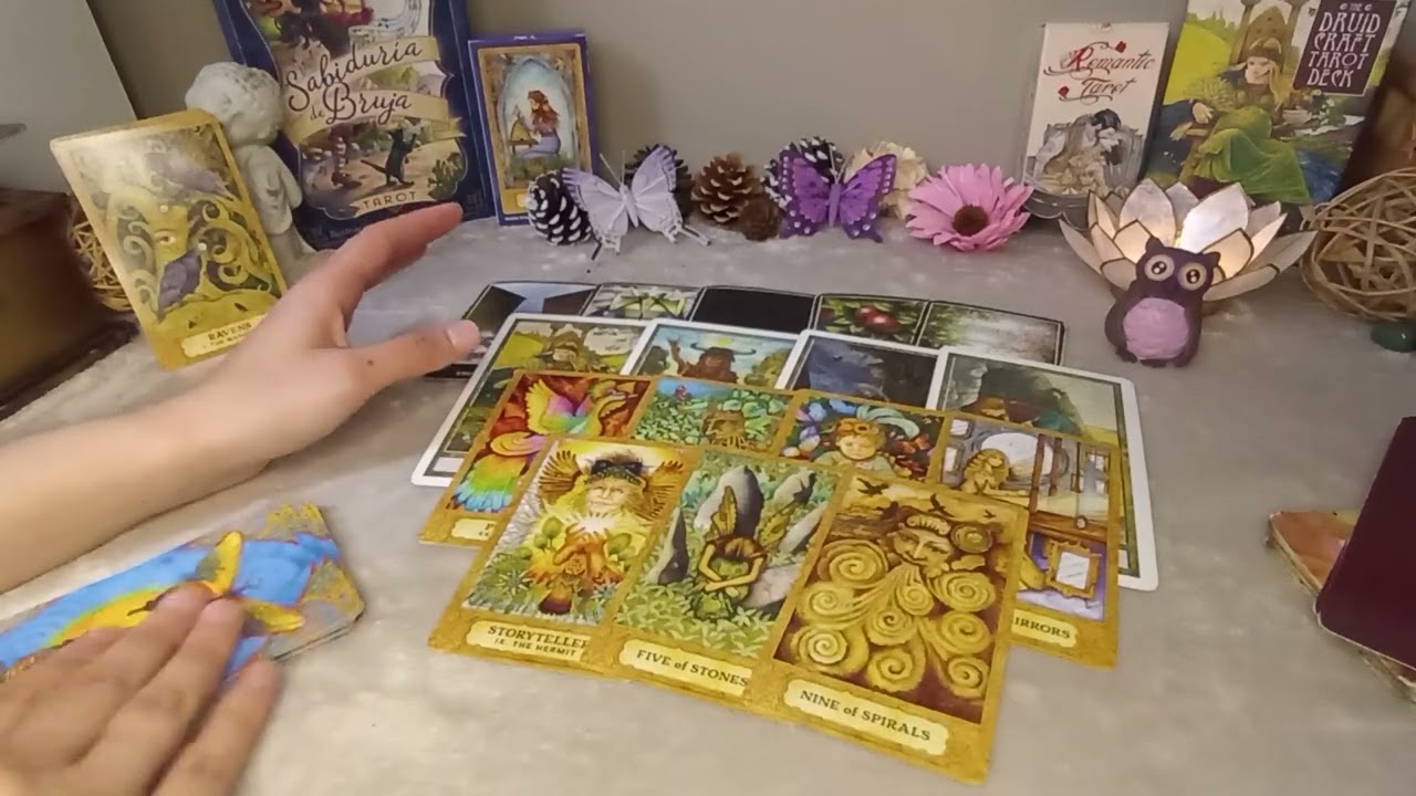 🦋¿Qué QUIERE conmigo?¿Qué planea, qué hará finalmente?🦋 Tarot interactivo