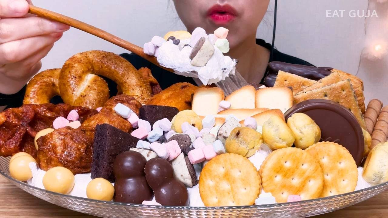 생크림이 주인공🧁🤍이것저것 다 푹푹 찍어 먹자🤪 CREAM DESSERT MUKBANG CHOCOLATE SNACK 生クリームデザート