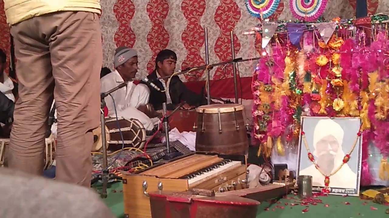 Hansa ud jya hansa wali chaal bugla ki sangti chhod de