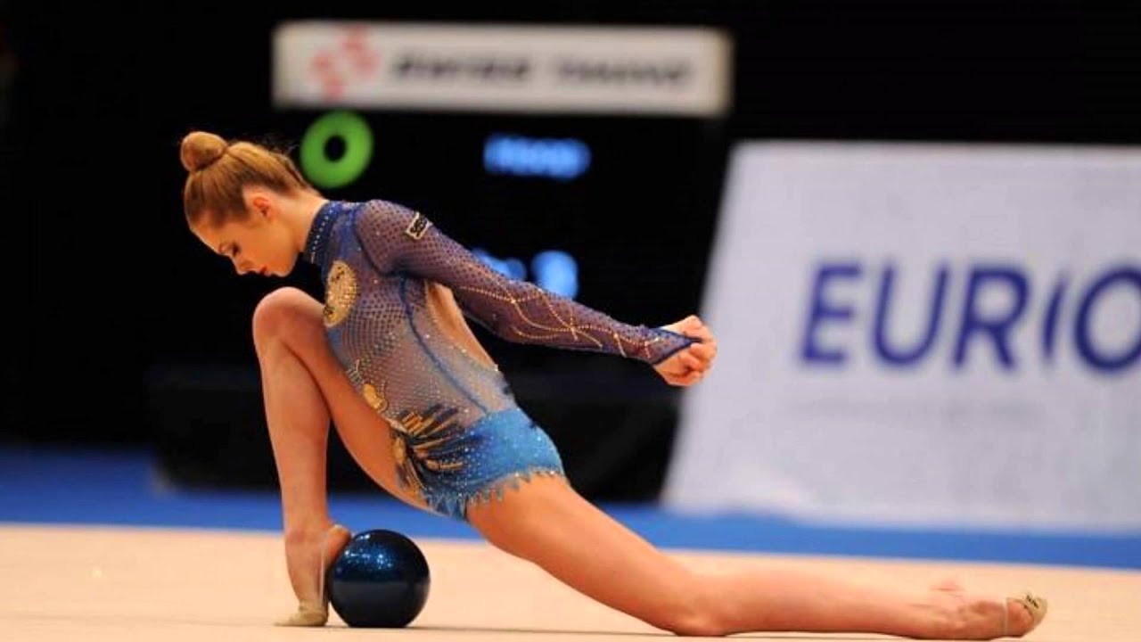 Rhythmic gymnastics music We Will Rock You (with words)