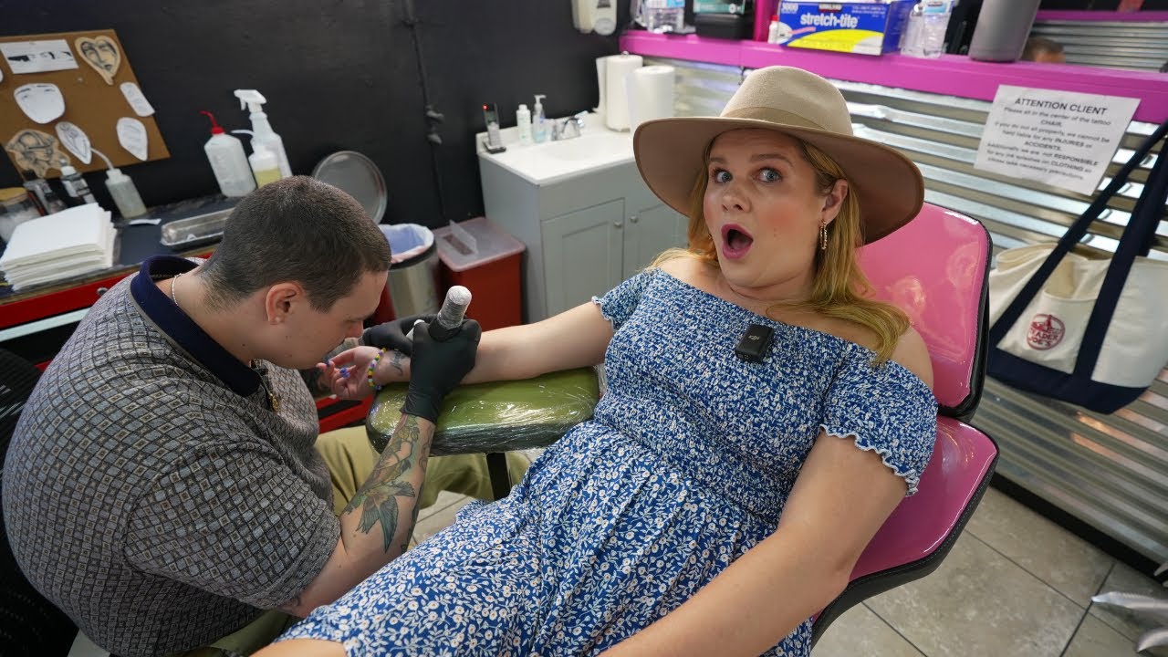 I Got a $10 Tattoo in Las Vegas... 😲