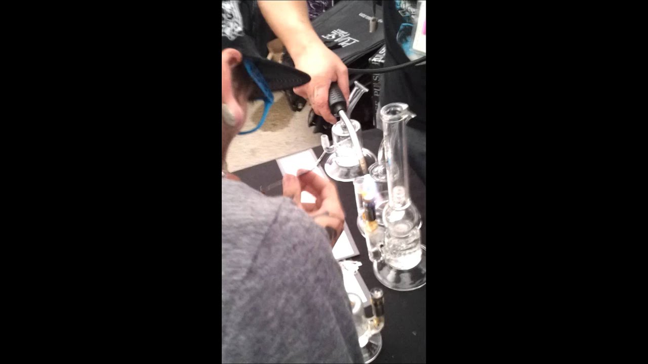 GIANT snake dab at Cannabis Cup