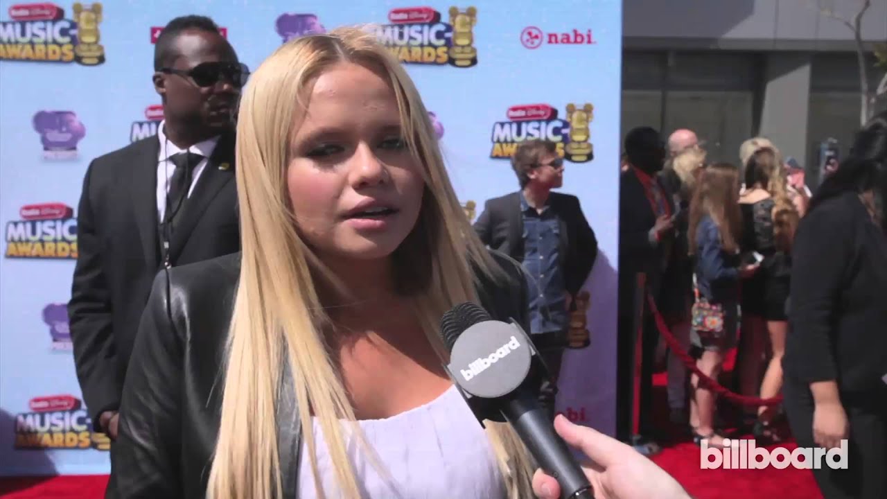 Alli Simpson: 2014 Radio Disney Music Awards Red Carpet