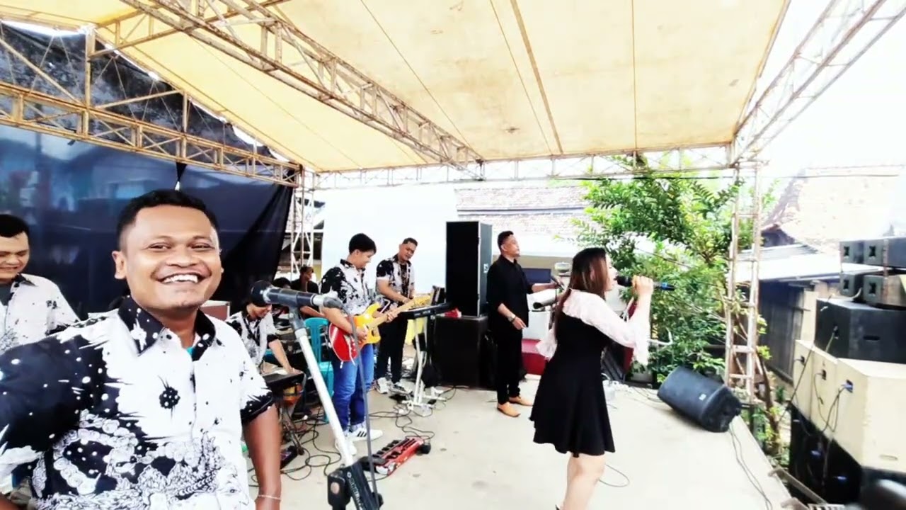DIBALIK PENANTIAN-Megaloman-Voc Irma Kedjora-Live di Desa Kunir Dempet Demak