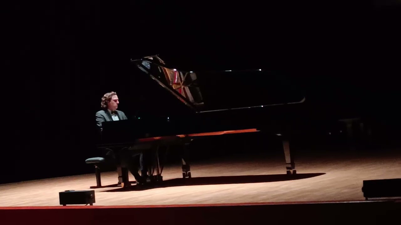 Bartosz Skłodowski - Nocturne op.32 (Chopin)