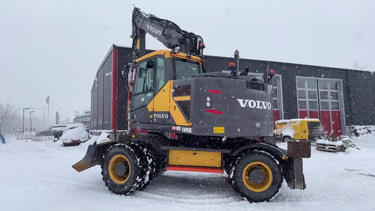Köp Grävmaskin Volvo EWR150E på Klaravik