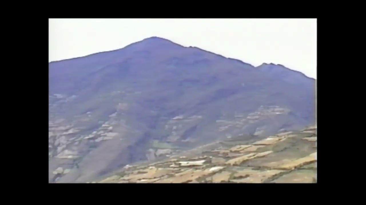 Camino Rapayan desde Huacchis pasando Puente Cotochaca 15 de Agosto 1993