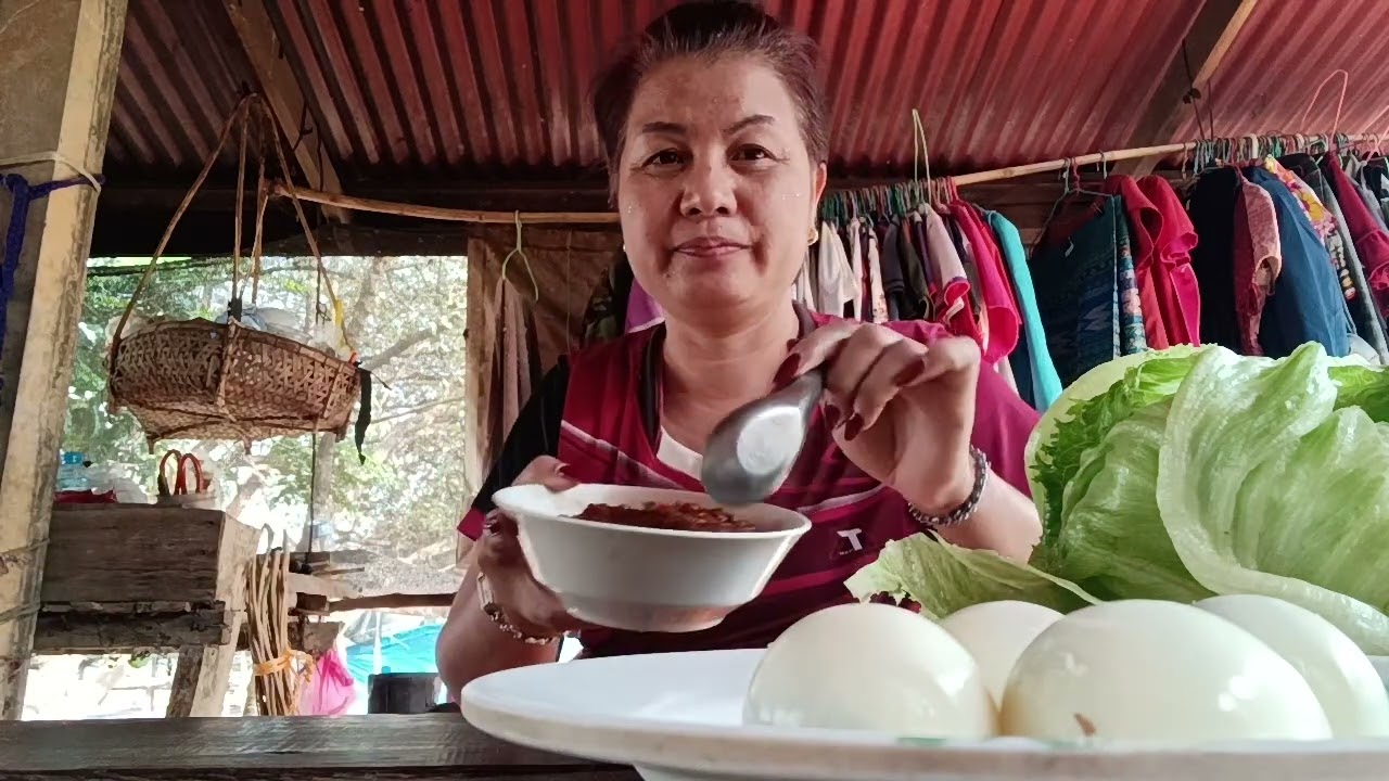 กินข้าวนำกันพี่น้อง หมู่เจ้าเคยกินบ่แจ่วปลาแดกบอง แซ๊บแซ่บจ้า