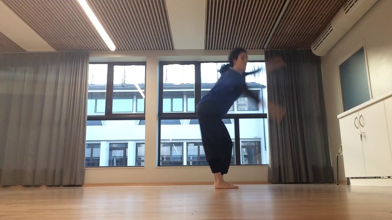 2ème partie Contemporain Atelier/Ados et Adultes centre : Exercice de bounce