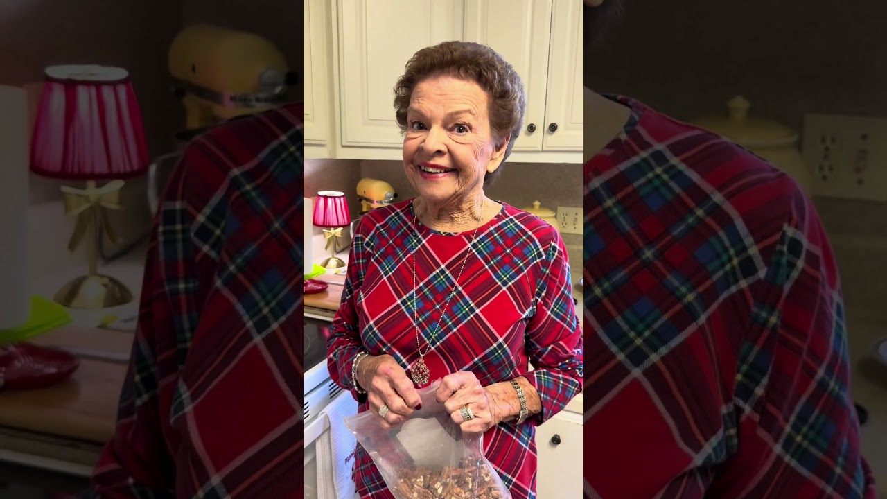Let’s roast some pecans! These make a great gift… or snack. 