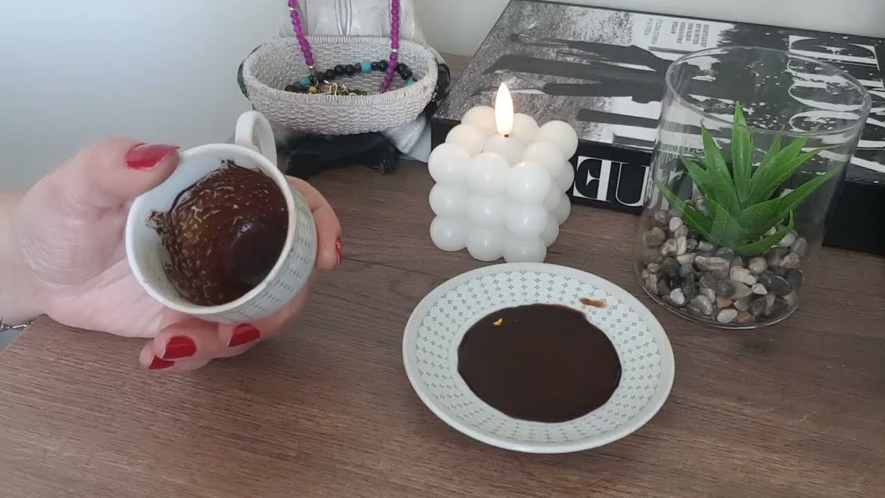 AKREP BURCU AHIN TUTUYOR ĞÜÇLENİYORSUN YÜZÜN GÜLECEL KAHVE FALI