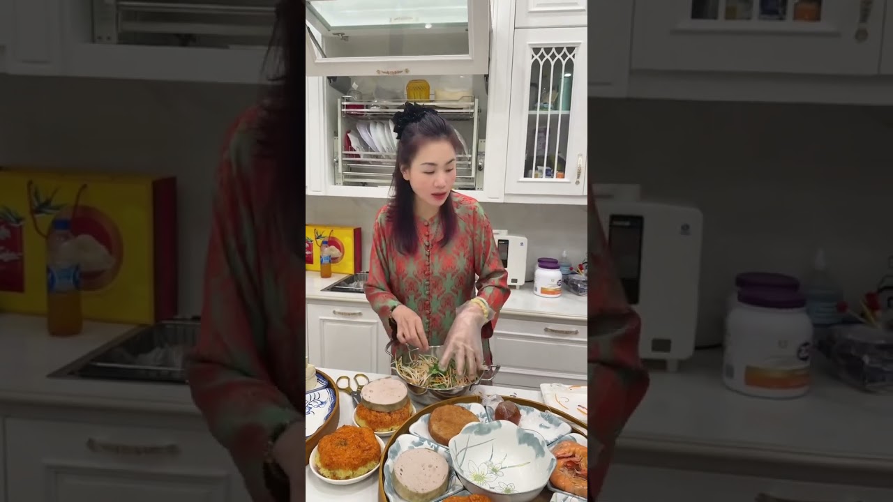 Rằm tháng riêng nhà PHÚ LÊ chỉ thế này thôi