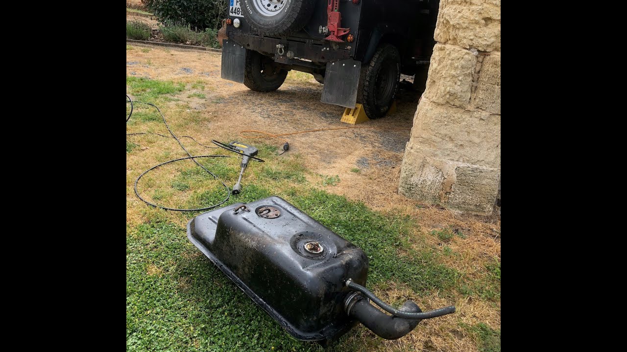 Land Rover 90 fuel tank drop and diesel leak repair. How we fixed the problem from Dames de Coeur.