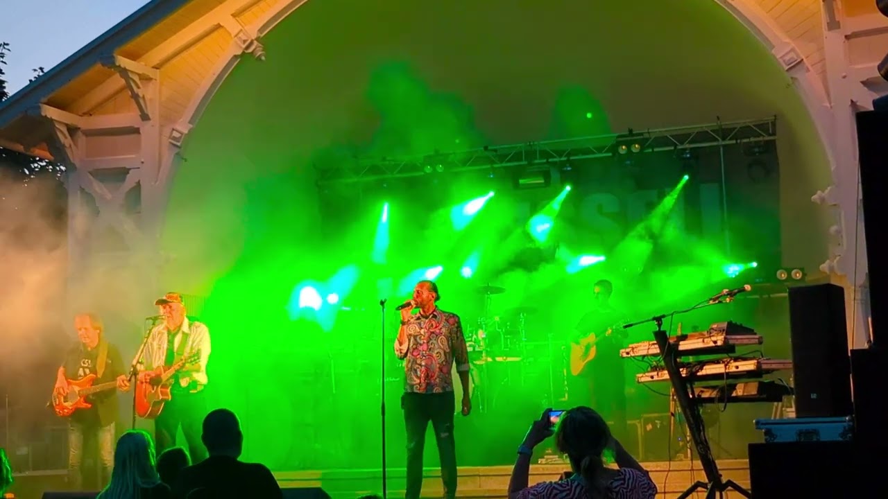 Gruppe Karussell live  -  "Fenster zu" ( Seeb. Ahlbeck - 24.08 2024 )