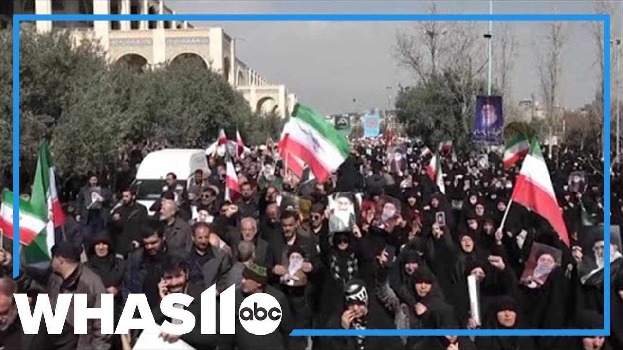 US intelligence says Russia may be aiding Iran as Americans flee Middle East