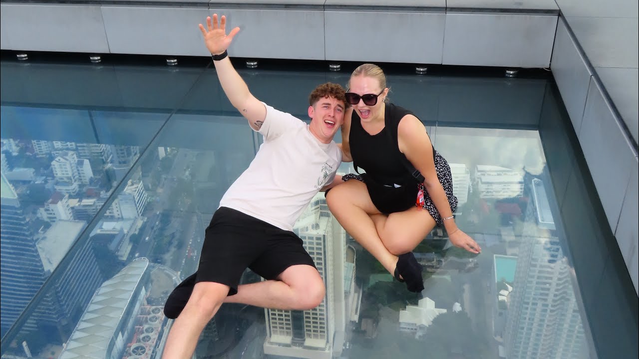 Day 3: Bangkok - hanging off a building & rajadamnern stadium 🏙️ 