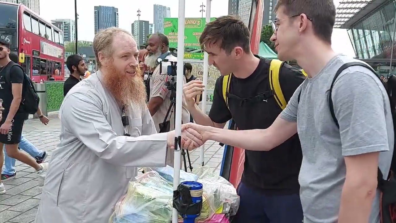 Do Not Force Your Opinion On The Bible! Yusuf And Visitor Speakers Corner Sam Dawah
