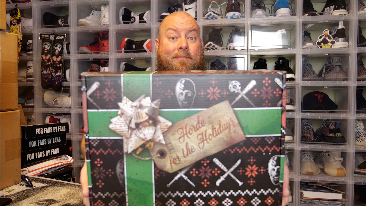 Opening the Walking Dead Supply Drop Mystery Box + Exclusive Funko POP