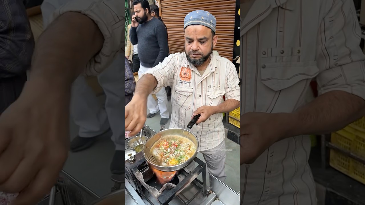 Khan special egg for ₹225 😍🔥 #egg #streetfood #delhi #food #shorts