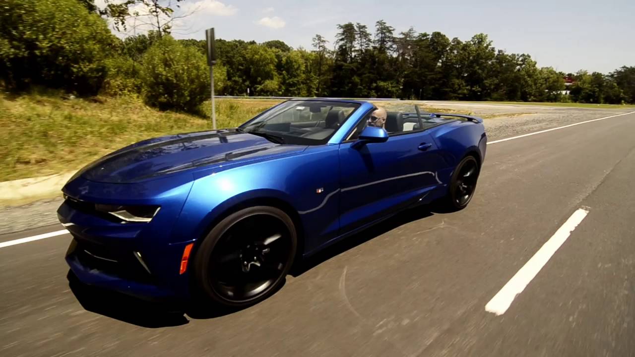 Обзор кабриолета Chevrolet Camaro RS 2016 года