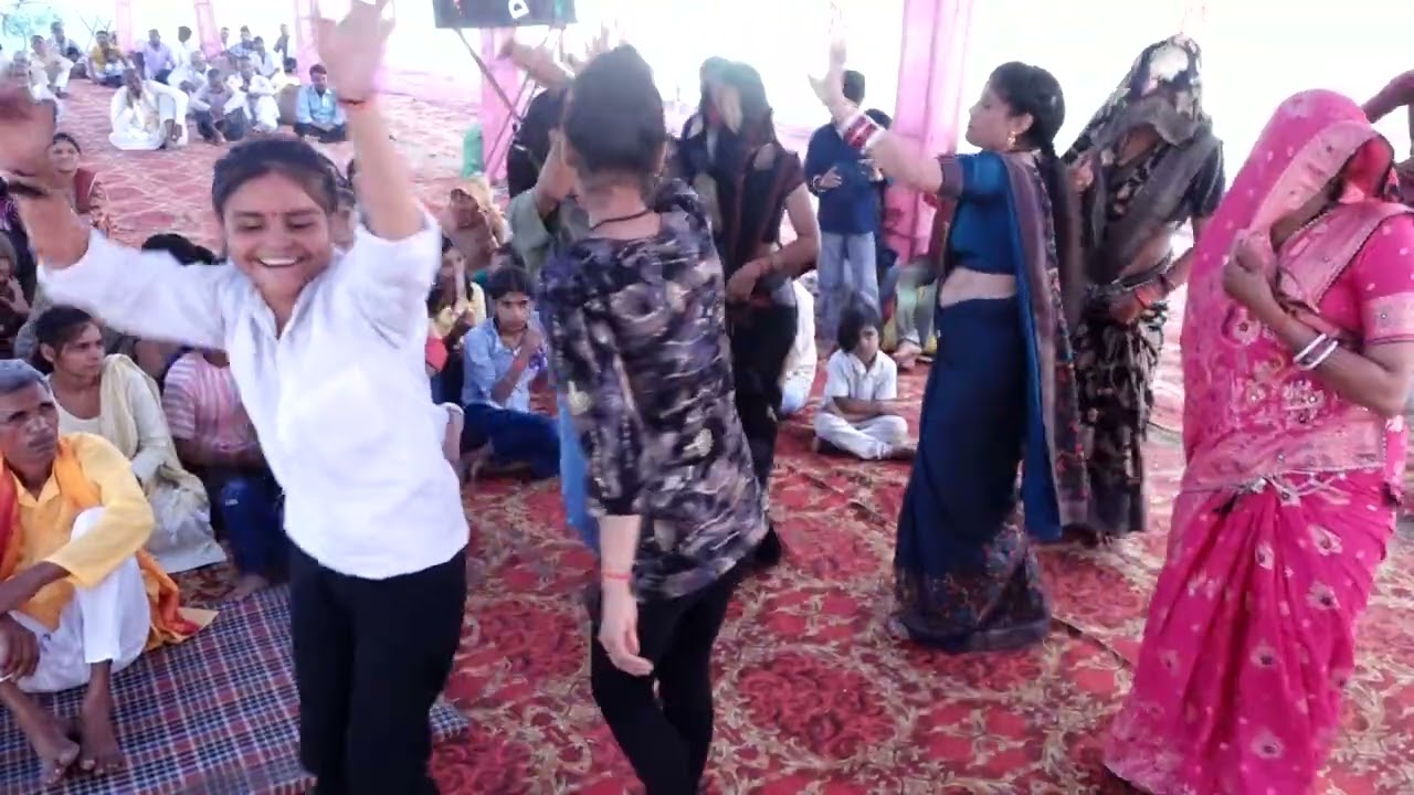 अंगूठी बिच हरो नगीना !! भजन सुनाया सुपर स्टार शास्त्री लक्ष्मी यादव जी ने ग्राम पहाड़मलपुर जलेसर एटा 