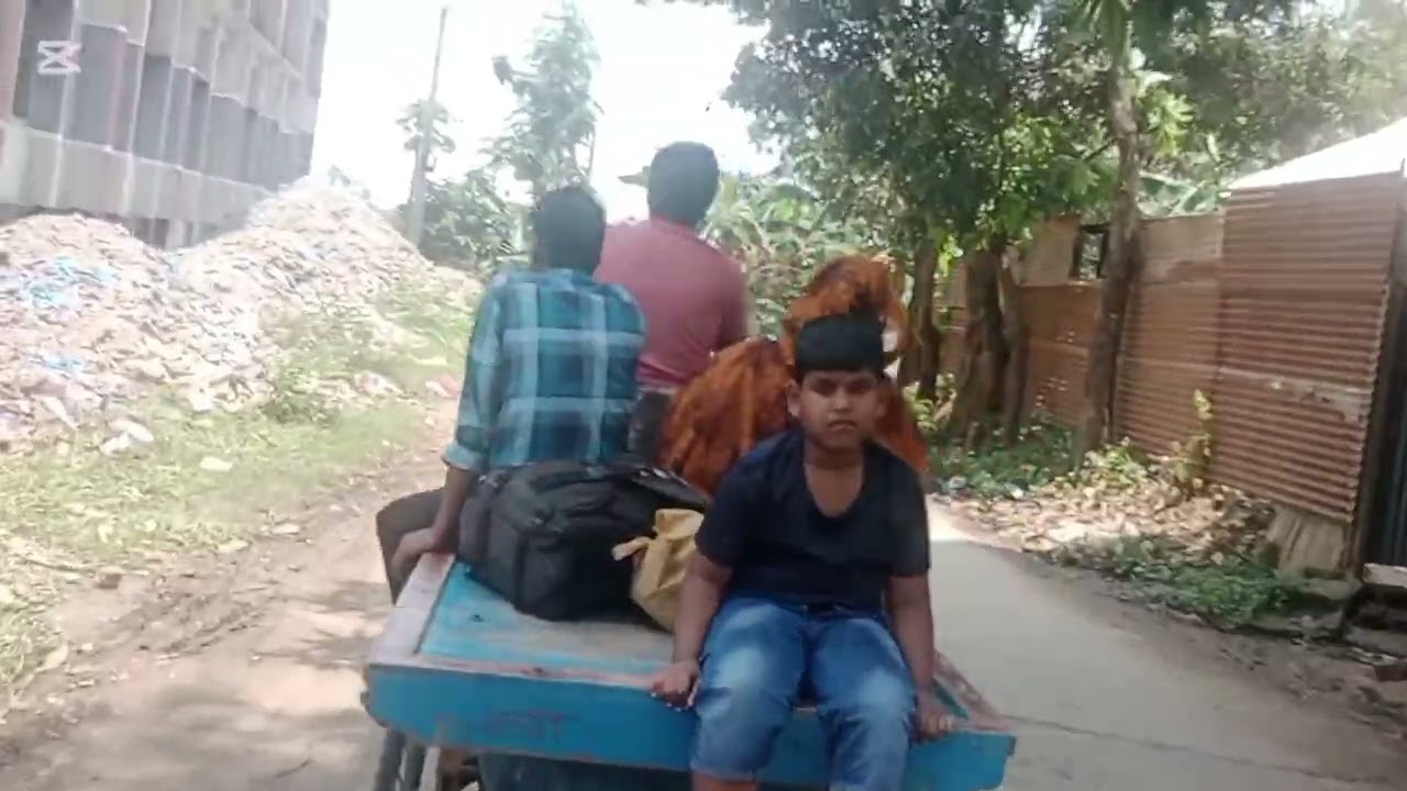 খোলা বাড়ী থেকে ডাবাইল রাস্তা 