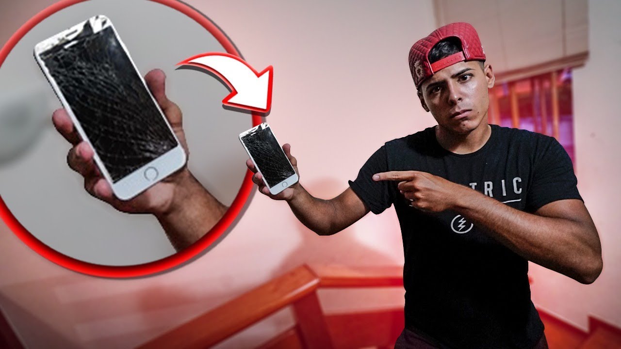 QUEBREI O IPHONE DO RENATO !! *caiu da escada*