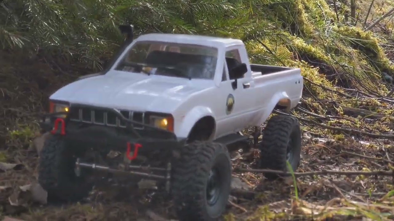 RC Toyota Hilux 1:16 Cinematic video WPL c24-1