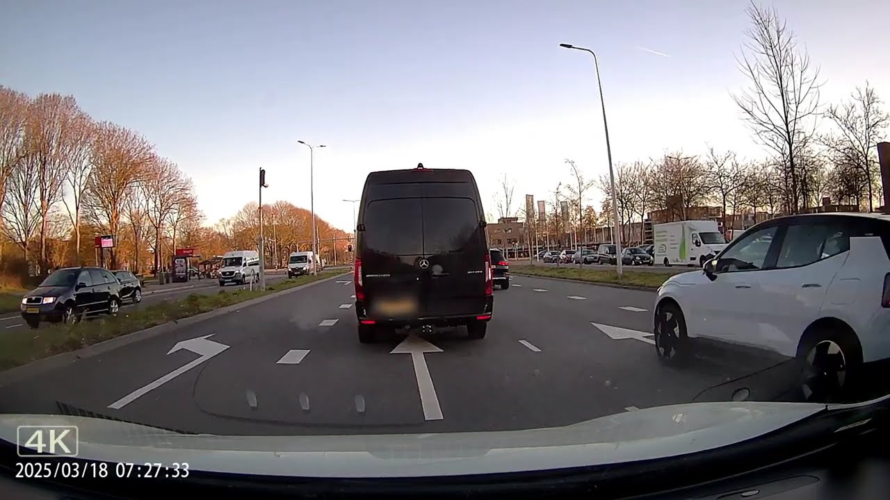 Idioten in het verkeer - Alphen aan den Rijn - 18-03-2025