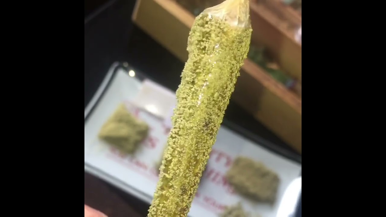 Power joint rap in golden honey oil and then covered in thc keif 🤩💯🤤💚🇬🇧￼
