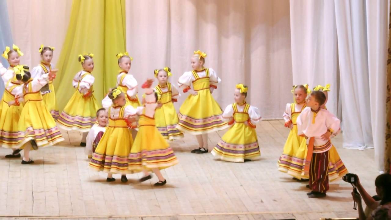Отчетный концерт народного хореографического ансамбля 