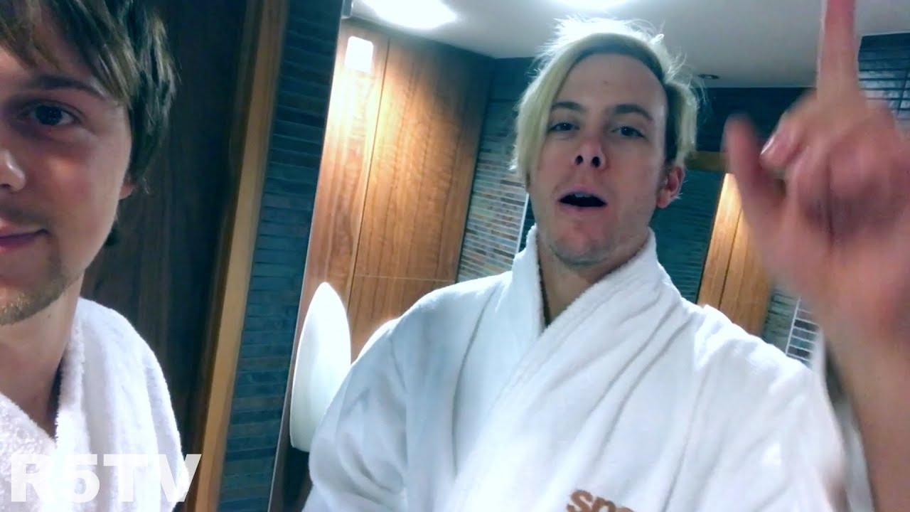 Riker & Ellington's SPA day... HILARIOUS | S2E21 | R5 TV