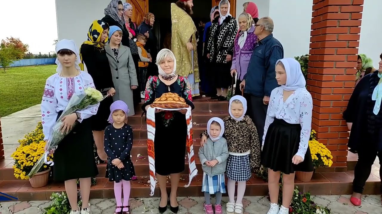 Зустріч митрополита Іоасафа у Свято-Покровському храмі с. Синьки