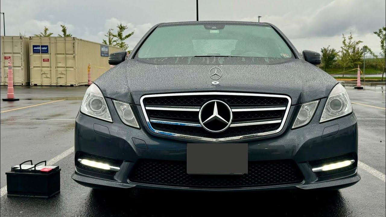 MERCEDES BENZ E350 2013 года | простая замена аккумулятора H7 | W212 Всё о машинах | автомобили —...