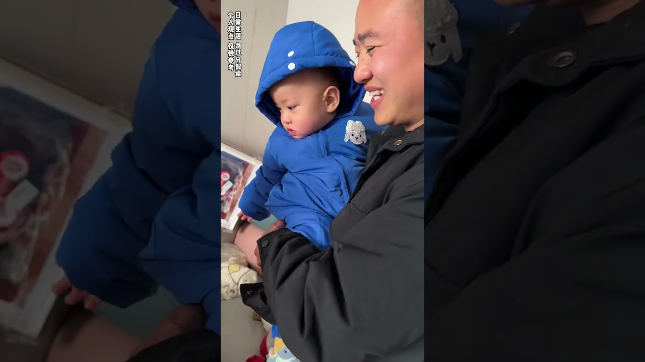 兴许是彬彬睡觉姿势不对弄了个腰疼，今天来找豆哥给他修理修理。#记录真实生活 #农村生活