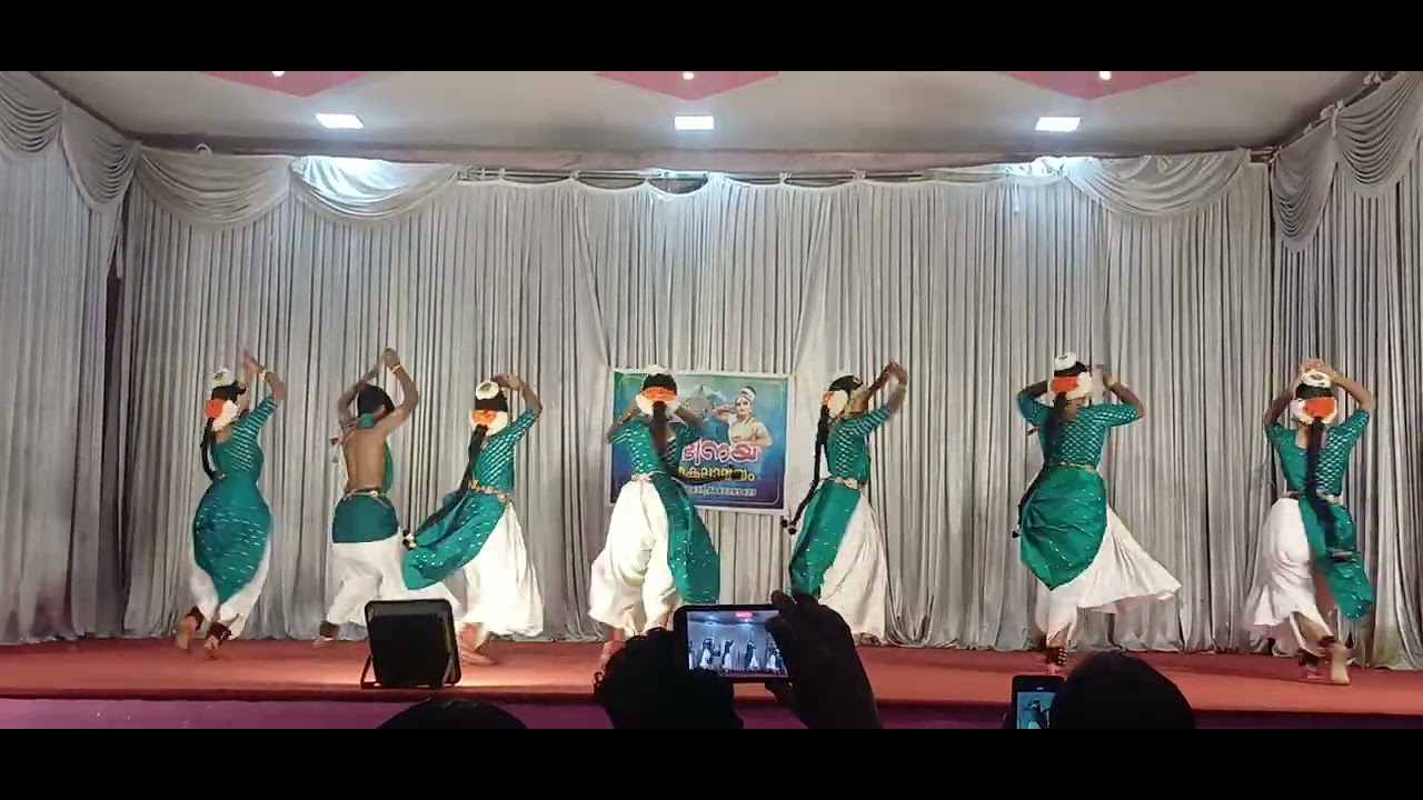 Dance performance at  pariyanampatta temple💗